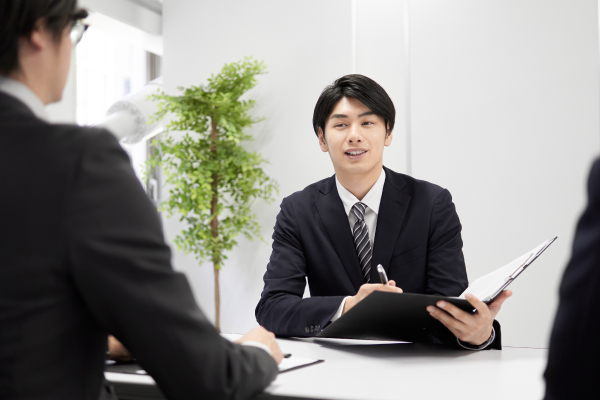 mid-career-recruiting2